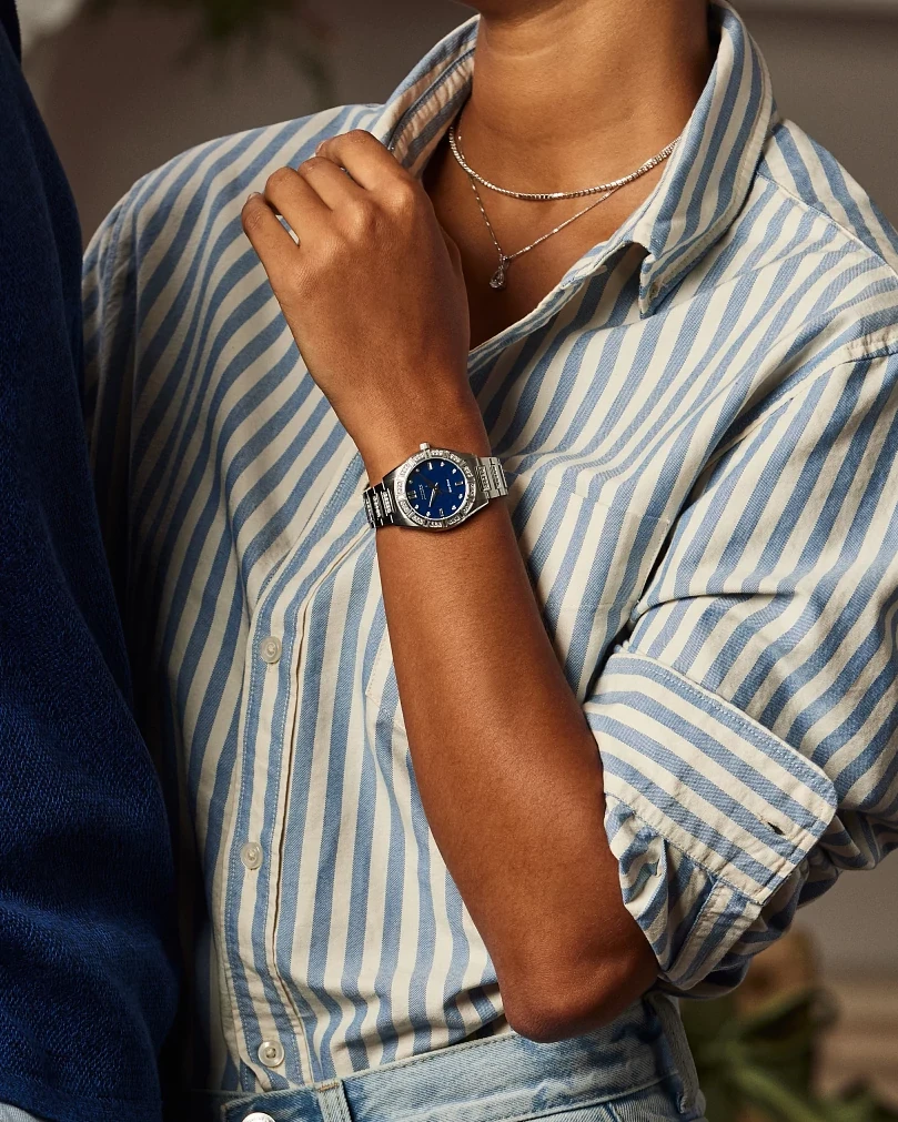 Silhouette Crystal Blue Dial Stainless Steel Bracelet EM1020-57L